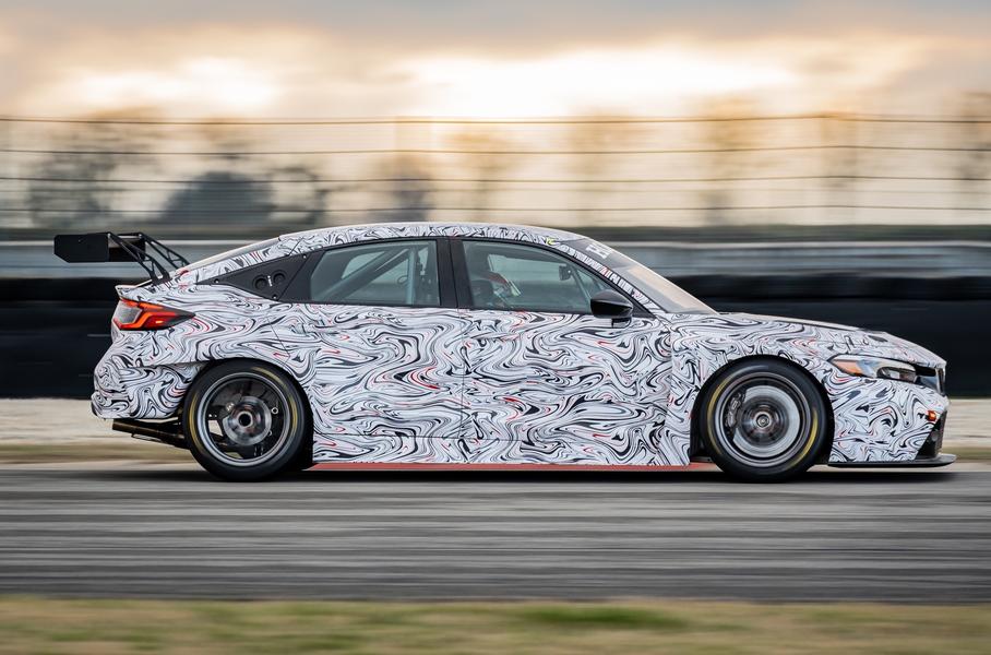 Honda показала первые фотографии Civic Type R для гонок