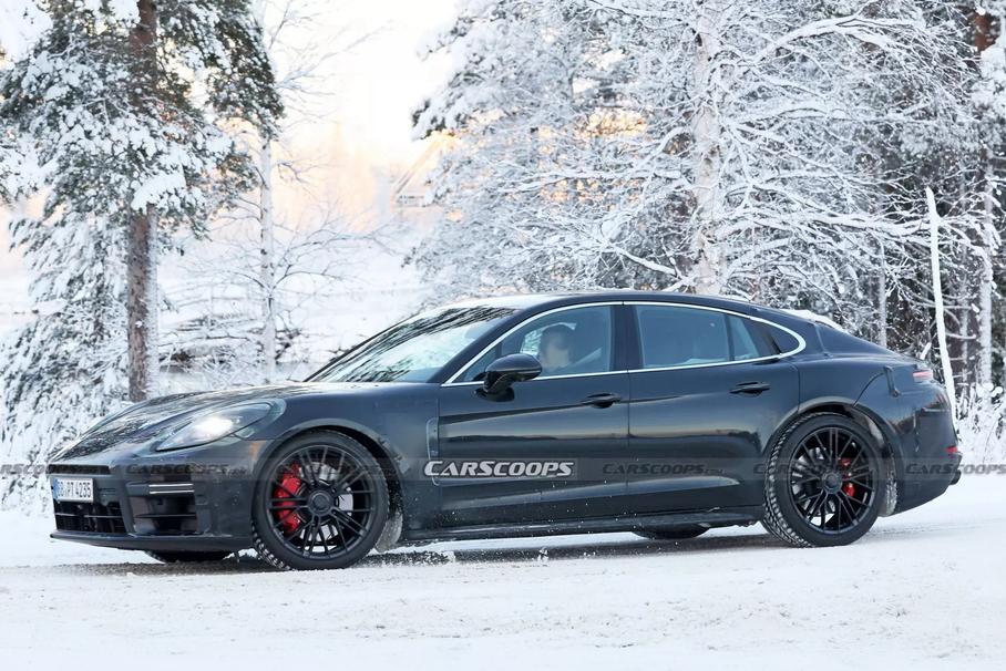 Porsche готовит хардкорную негибридную Panamera