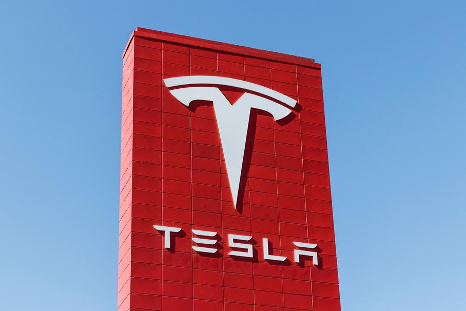 Tesla потеряла 85 миллиардов долларов за неделю