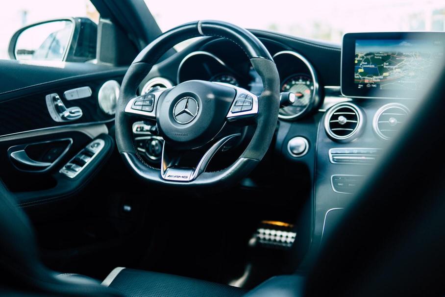 Стало известно, когда активы Mercedes-Benz перейдут новому владельцу
