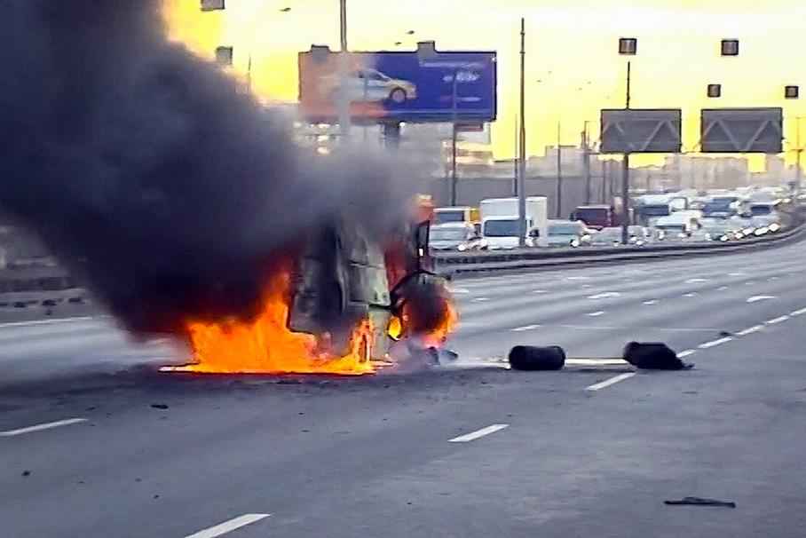Перечислены самые пожароопасные автомобили в России
