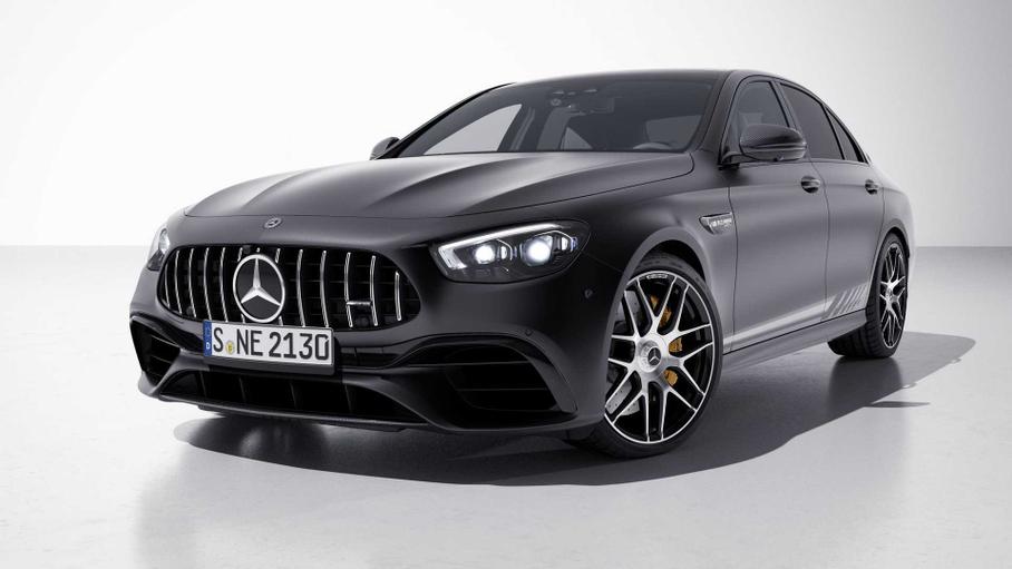 Mercedes-AMG показал прощальные модели с V8 для Австралии