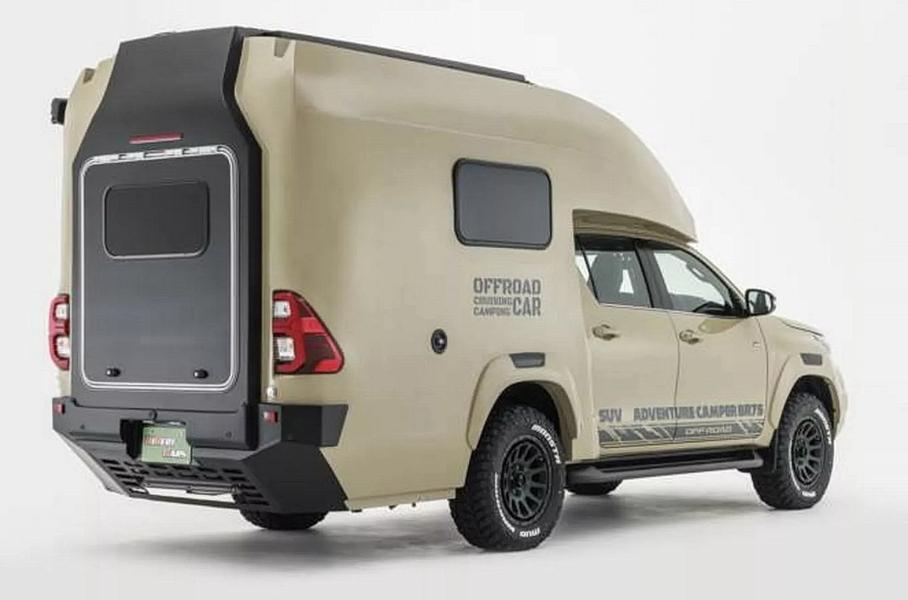 Японцы превратили пикап Toyota в автодом для всей семьи