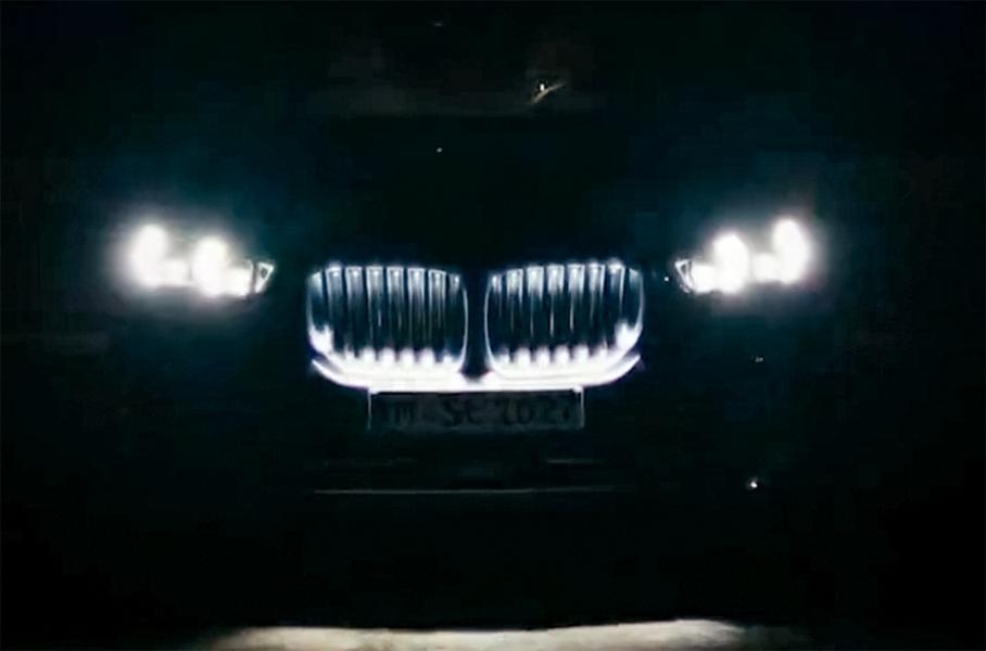 BMW показала светящуюся решетку радиатора обновленного X5