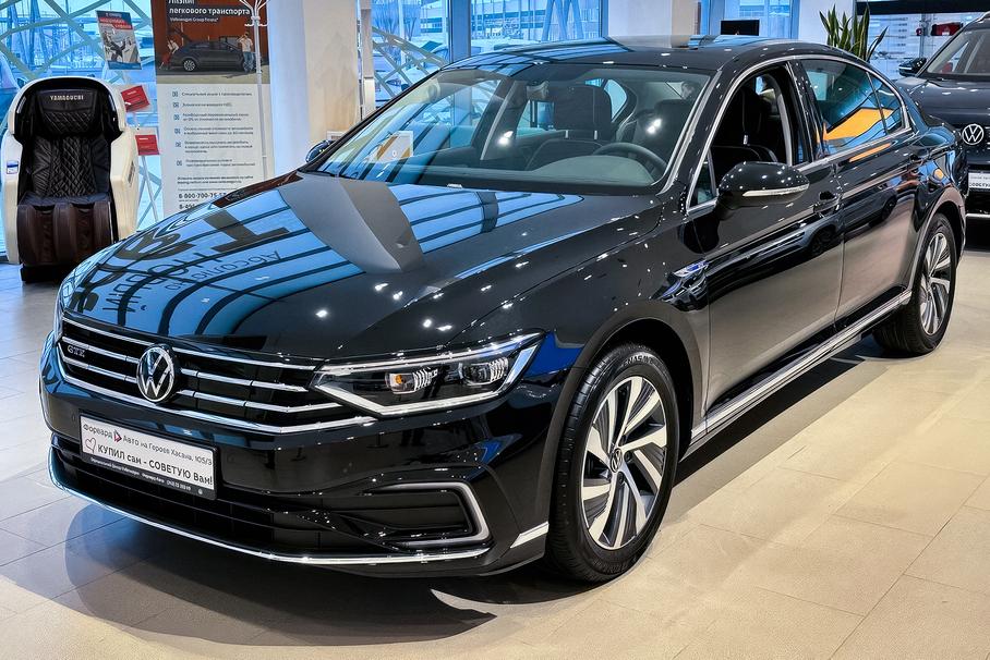 Volkswagen Magotan GTE B8