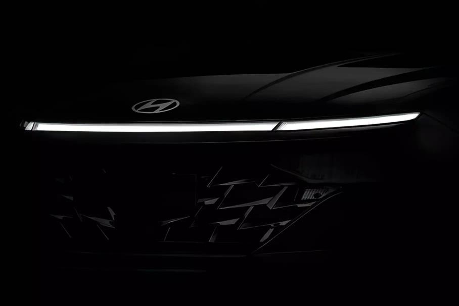 Новый Hyundai Solaris, обновлённый Volkswagen Touareg и прощальная Audi TT: главное за неделю