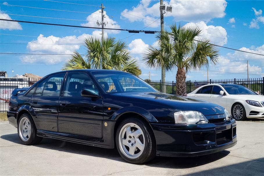 Opel Lotus Omega