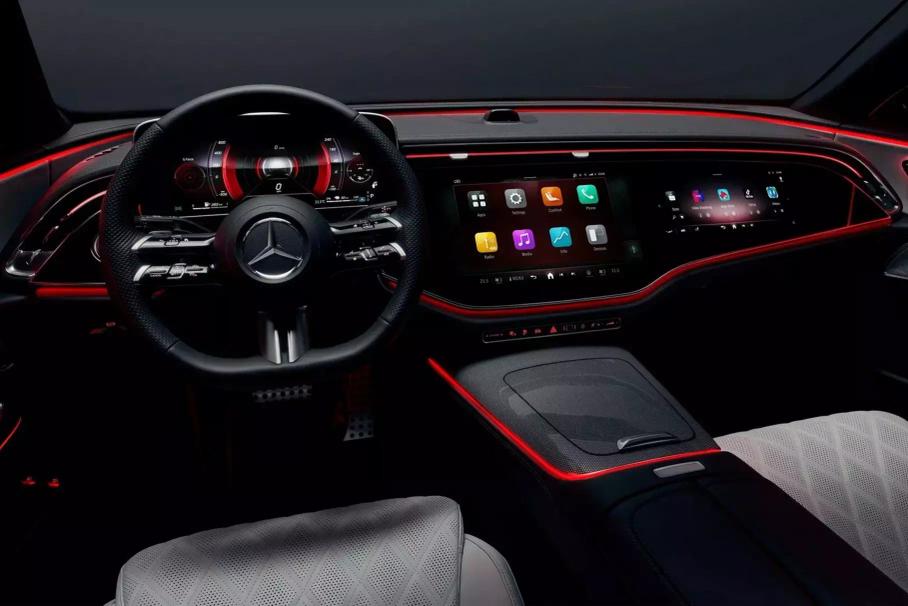 Обновлённые BMW X5 M и X6 M, интерьер будущего Mercedes-Benz E-Class и новый кроссовер Chery: главное за неделю