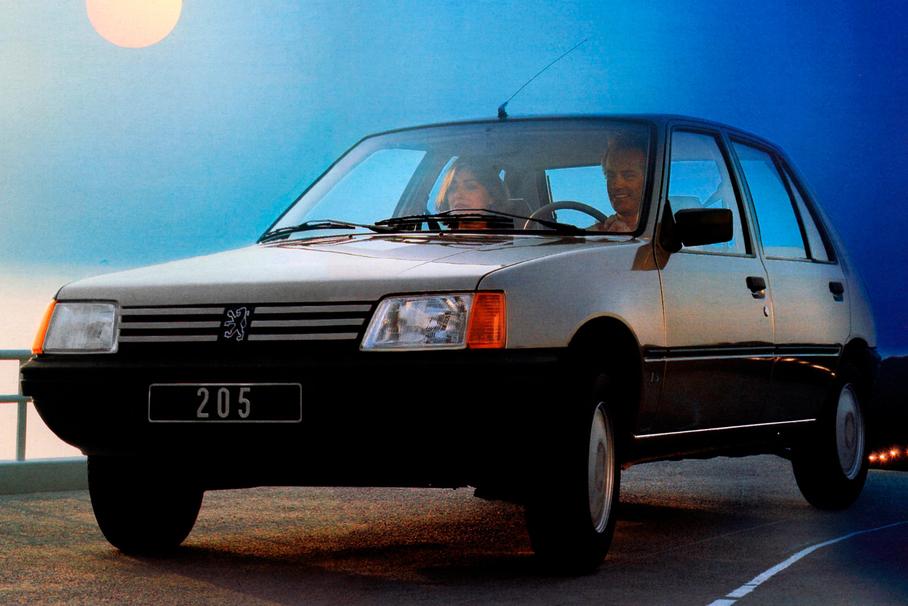 Cладкая французская булочка: 40 лет Peugeot 205