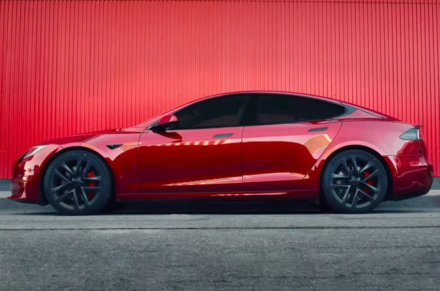 Обновлённые Tesla Model S и Model X, новый интерьер Exeed VX и самый сложный Rolls-Royce: главное за неделю