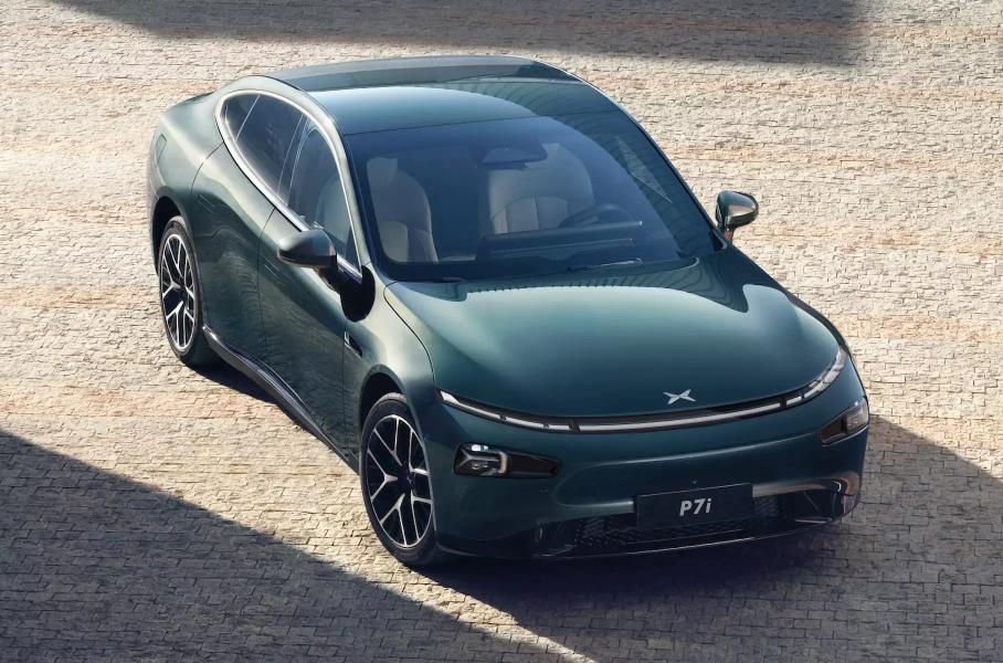 Обновлённые Tesla Model S и Model X, новый интерьер Exeed VX и самый сложный Rolls-Royce: главное за неделю