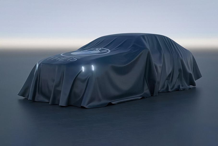 BMW показала первое изображение электрической «пятерки»