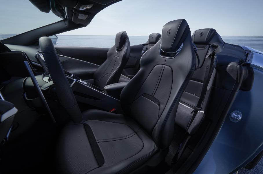 Ferrari Roma стал кабриолетом