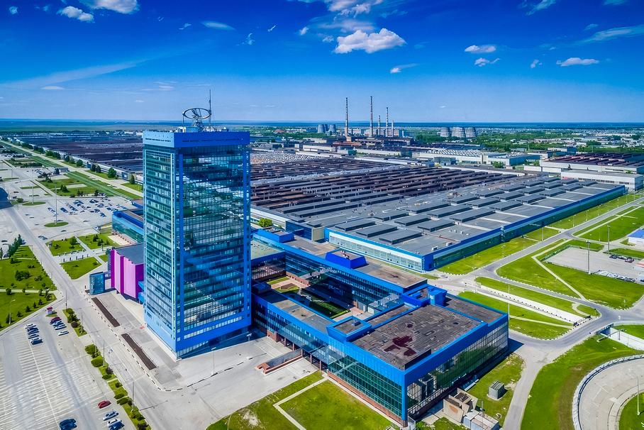 АвтоВАЗ рассказал, когда начнется производство Lada в Санкт-Петербурге