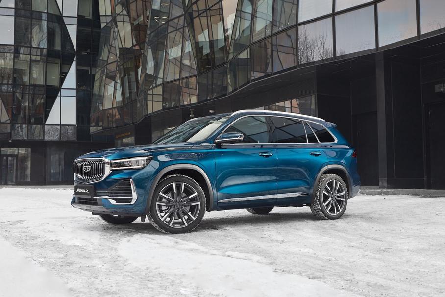 В России появились очень дешевые кроссоверы Geely Monjaro. Но есть нюанс