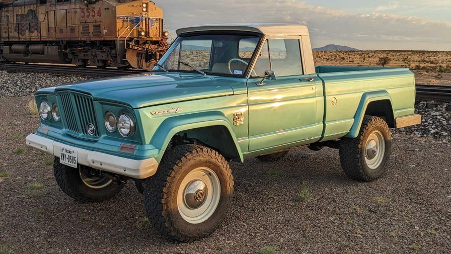 57-летний пикап Jeep Gladiator превратили в 707-сильный рестомод