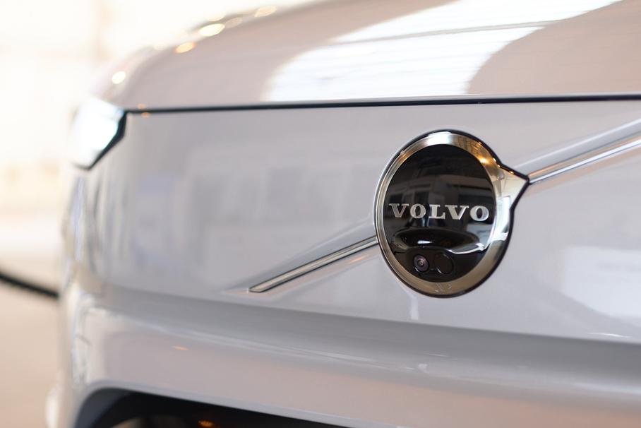 Volvo проводит массовые сокращения