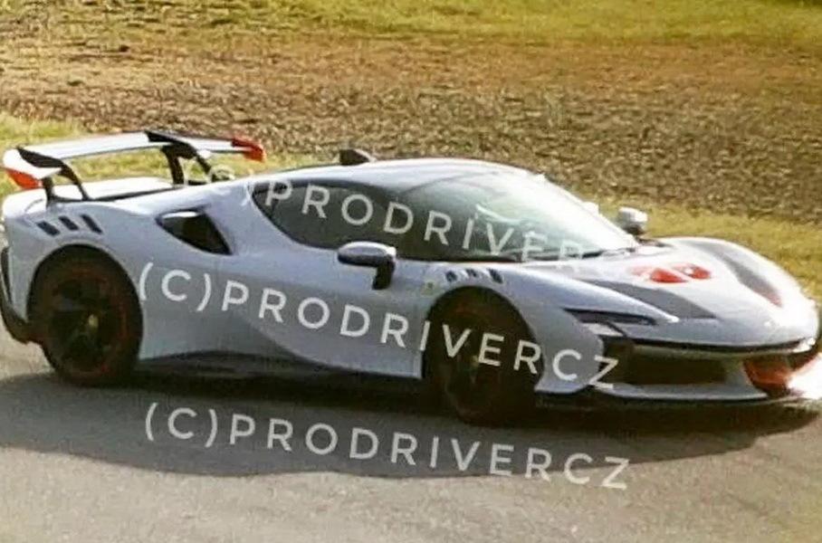 Ferrari готовит хардкорный гибрид SF90: фотографии без камуфляжа