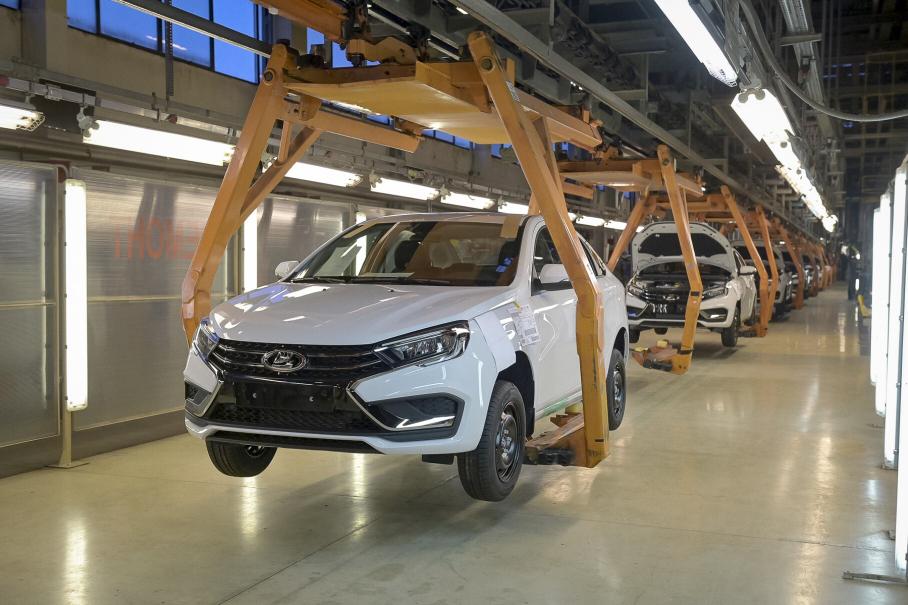 АвтоВАЗ может ввести рабочую субботу для сборки Lada Vesta NG