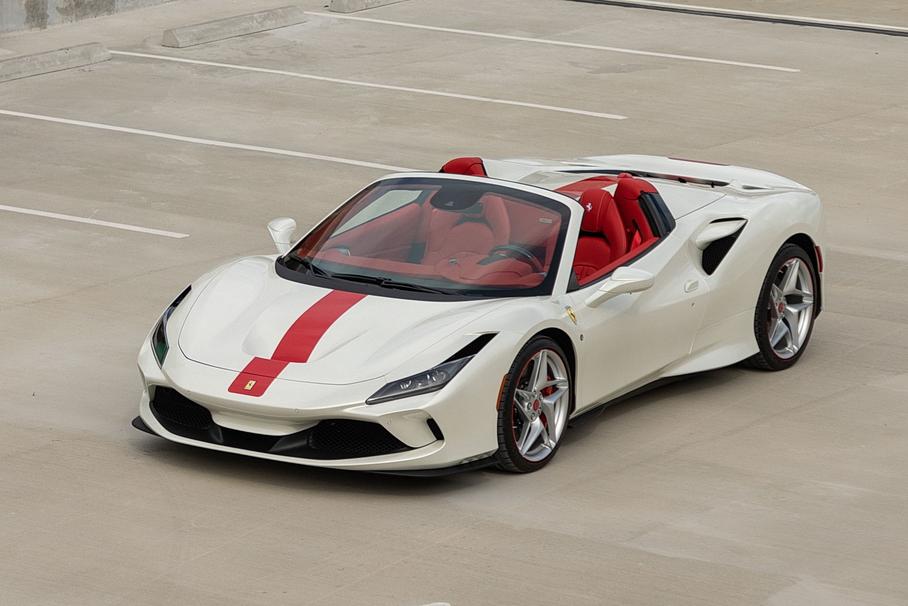 Отправлен в отставку последний негибридный среднемоторный Ferrari