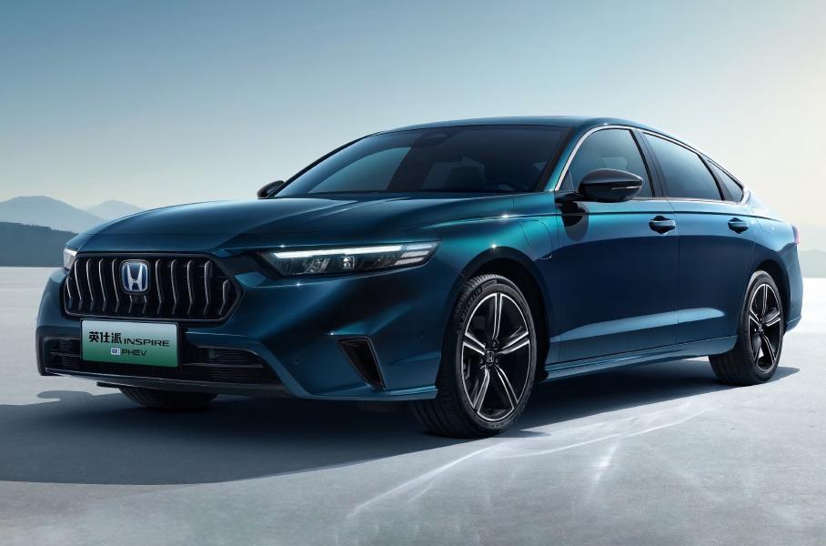 Honda представила нового брата-близнеца Accord