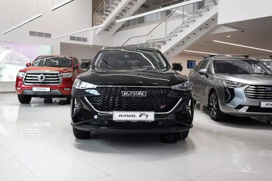 В Санкт-Петербурге перестали продавать автомобили