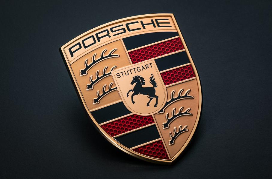 Обновленный логотип Porsche