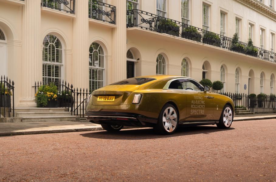 Rolls-Royce рассказала о тестах электрокара Spectre