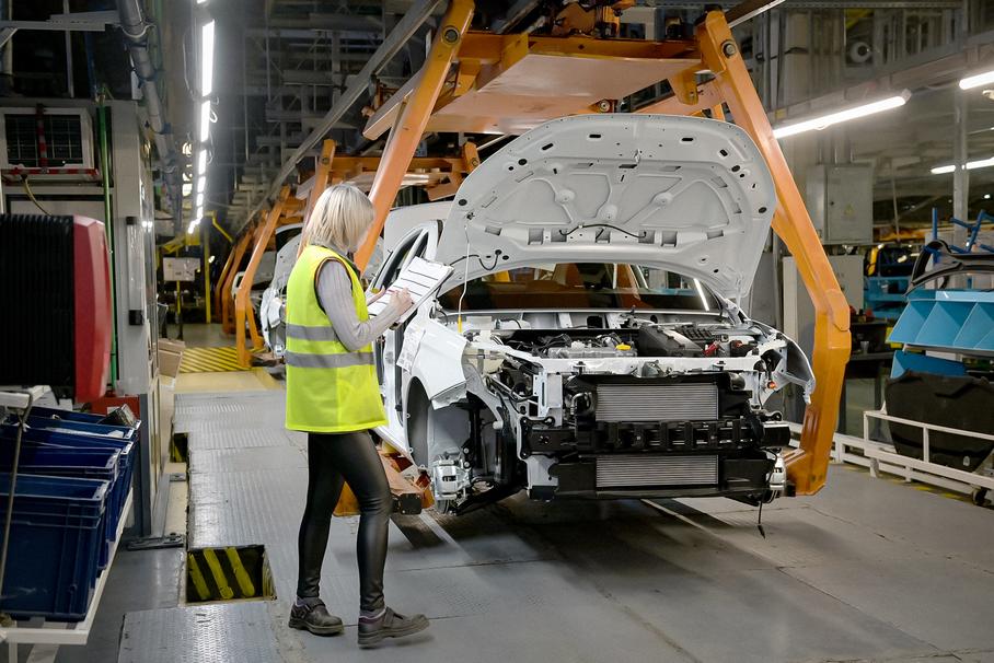 АвтоВАЗ на треть увеличит производство в 2024 году