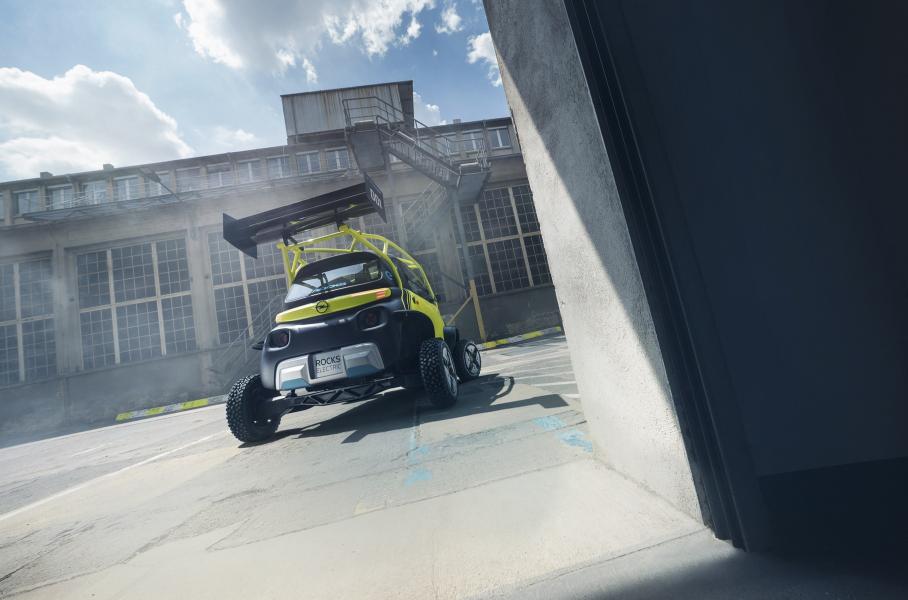 Крошечный электрокар Opel Rocks Electric превратили в экстремальный багги
