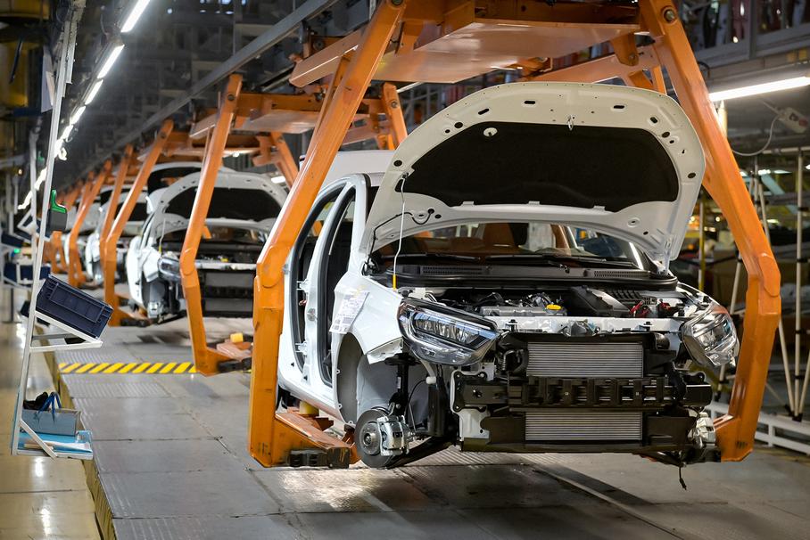 АвтоВАЗ расширяет штат рабочих, собирающих спортивные Lada
