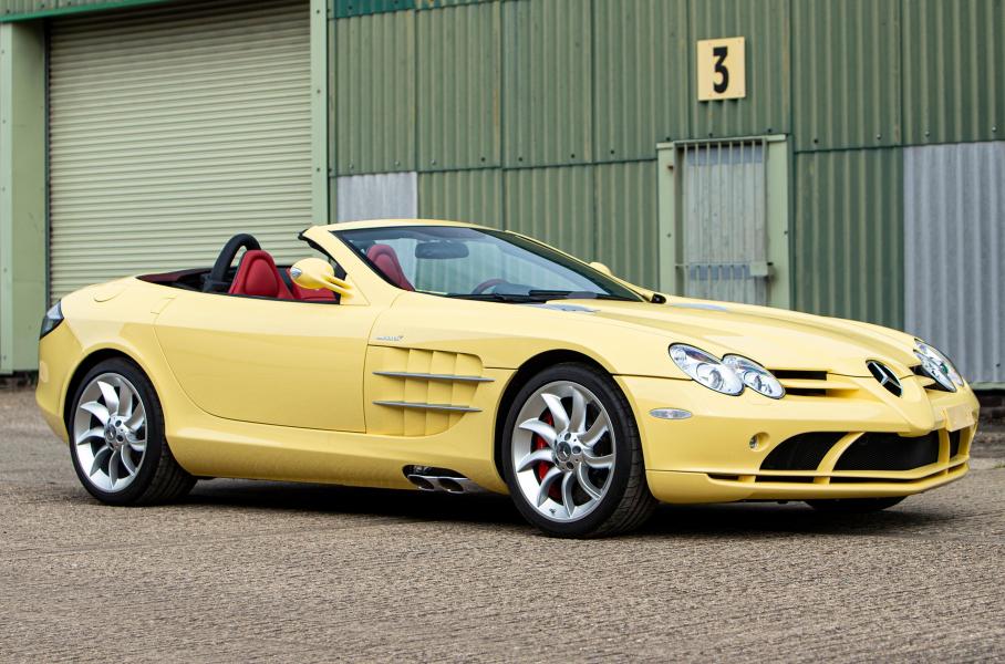 Пару очень жёлтых Mercedes-Benz SLR McLaren продадут с аукциона