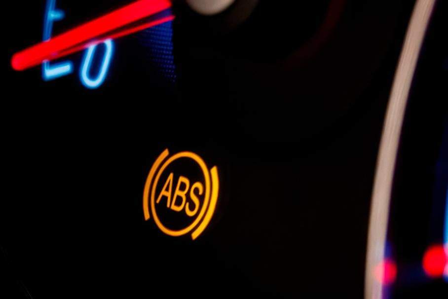 Стало известно, когда Lada Granta получит ABS