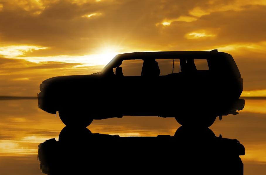 Toyota показала тизер Land Cruiser с дизайном «под ретро»