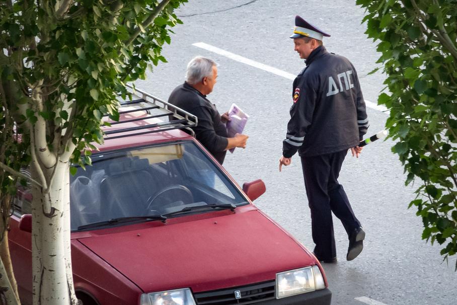 ГИБДД обязали фиксировать нарушения ПДД при скрытом патрулировании