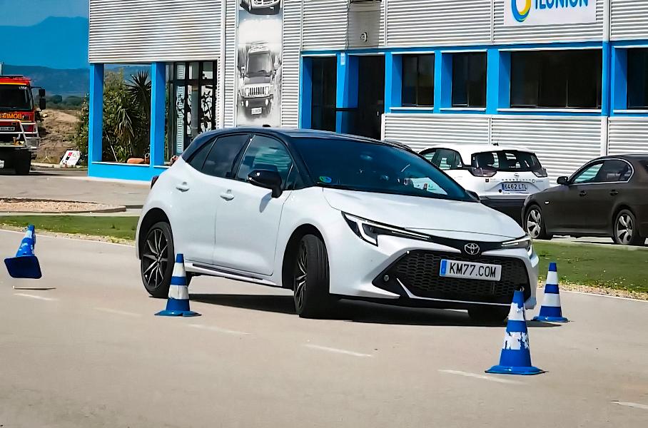 Хэтчбек Toyota Corolla GR Sport приятно удивил на «лосином тесте»