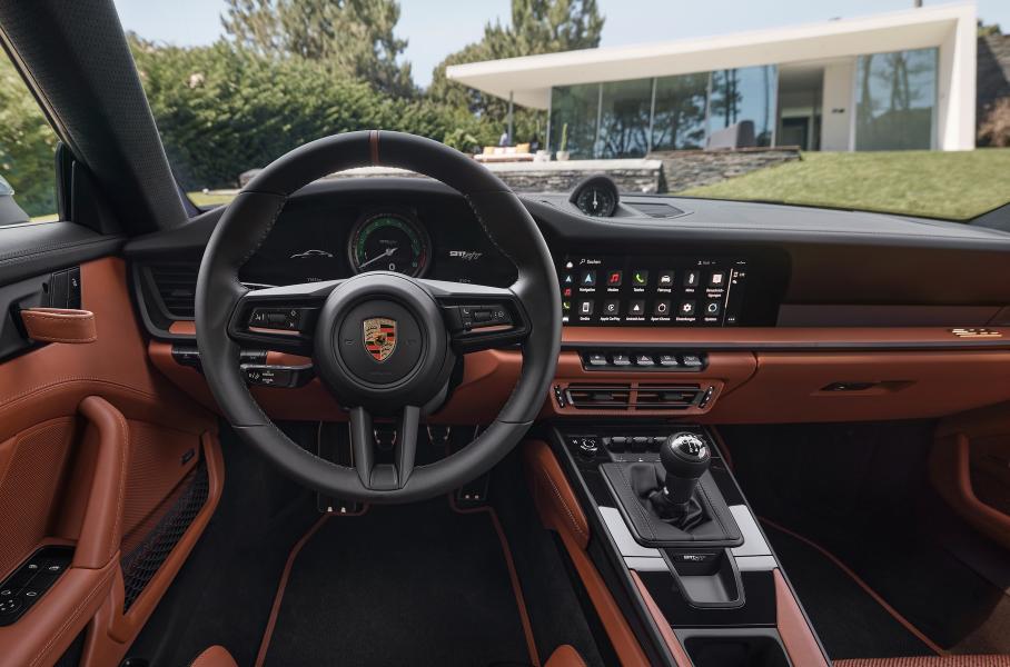 Представлен суперлегкий Porsche 911 S/T с двигателем от 911 GT3 RS