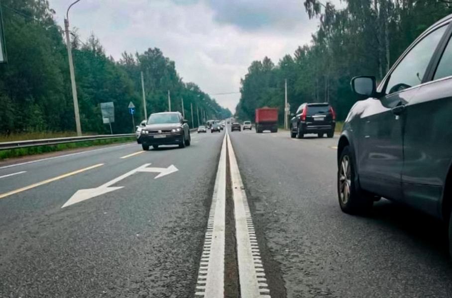 Новая разметка в виде пилы появилась на дорогах Ленинградской области