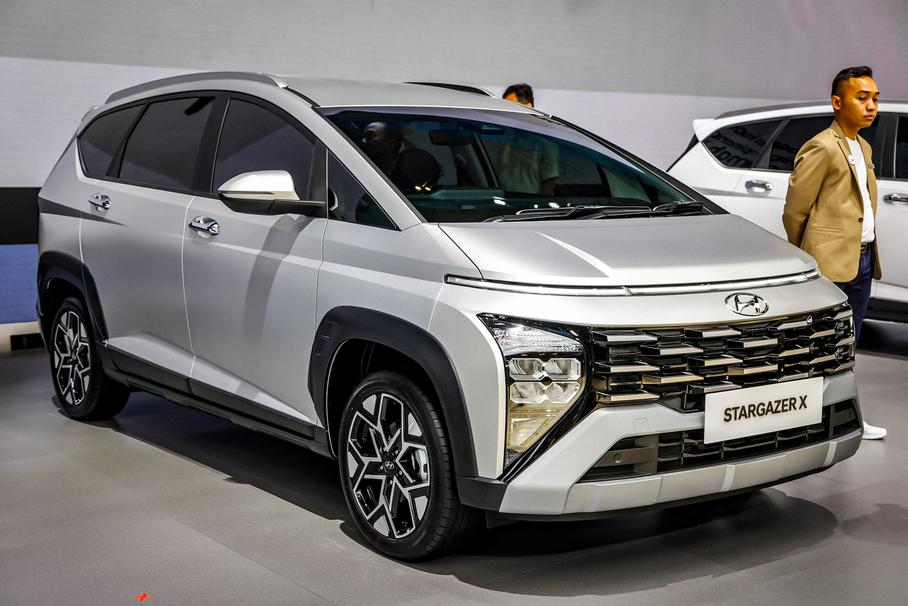 Представлен кросс-вэн Hyundai Stargazer X на платформе Creta