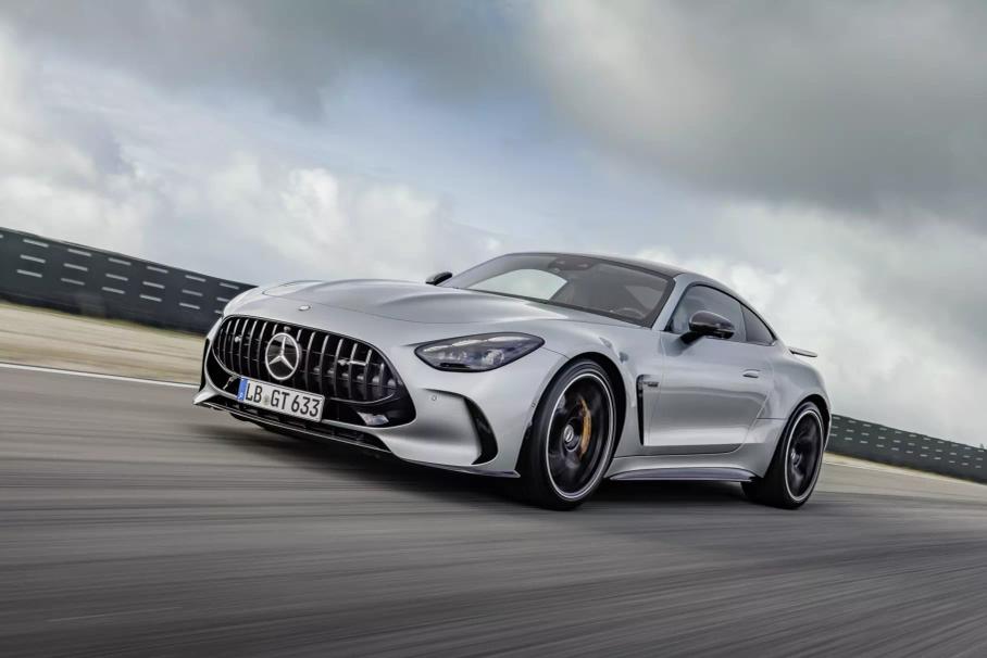 Внедорожный электрокар Lamborghini Lanzador, новый Mercedes-AMG GT и суперкар Maserati MCXtrema: главное за неделю
