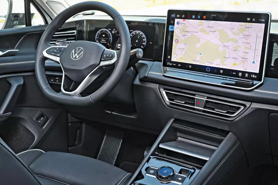 Салон Volkswagen Tiguan третьего поколения