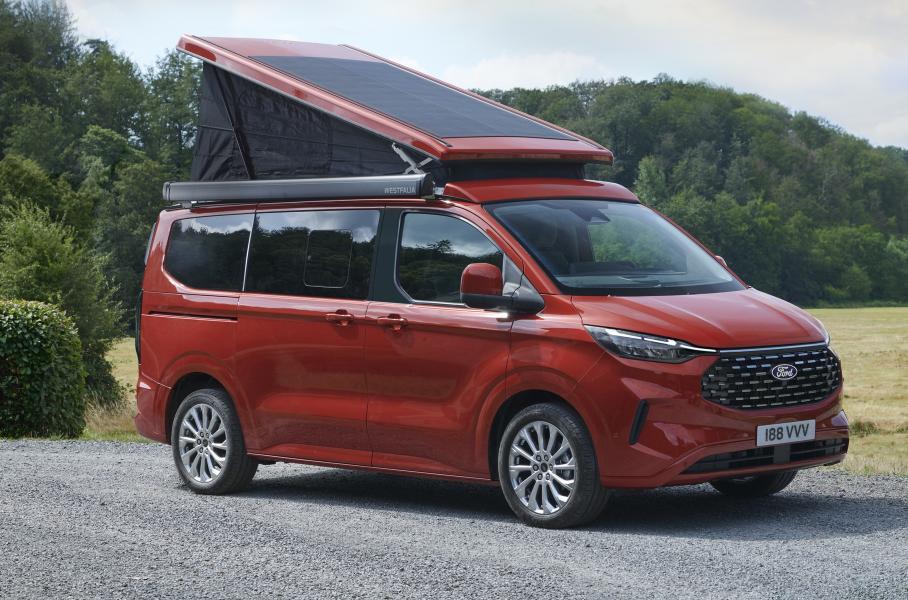 Представлен новый Ford Transit Custom Nugget — в нём есть душ и кухня