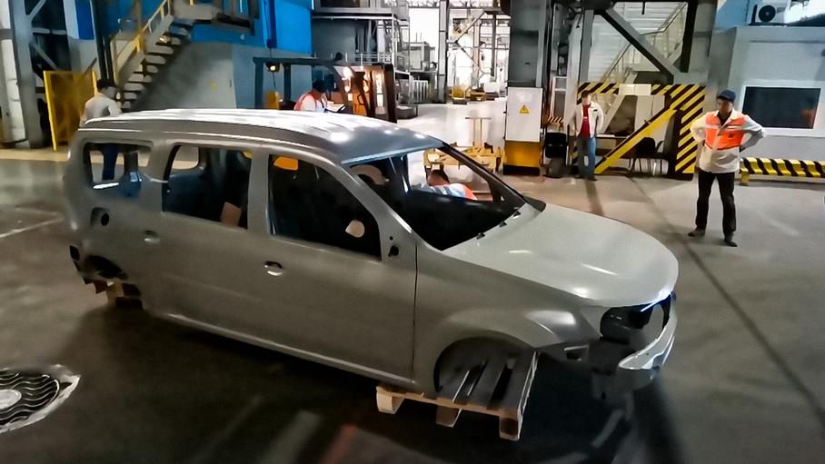 На завод Lada в Ижевске прибыли первые кузова Largus