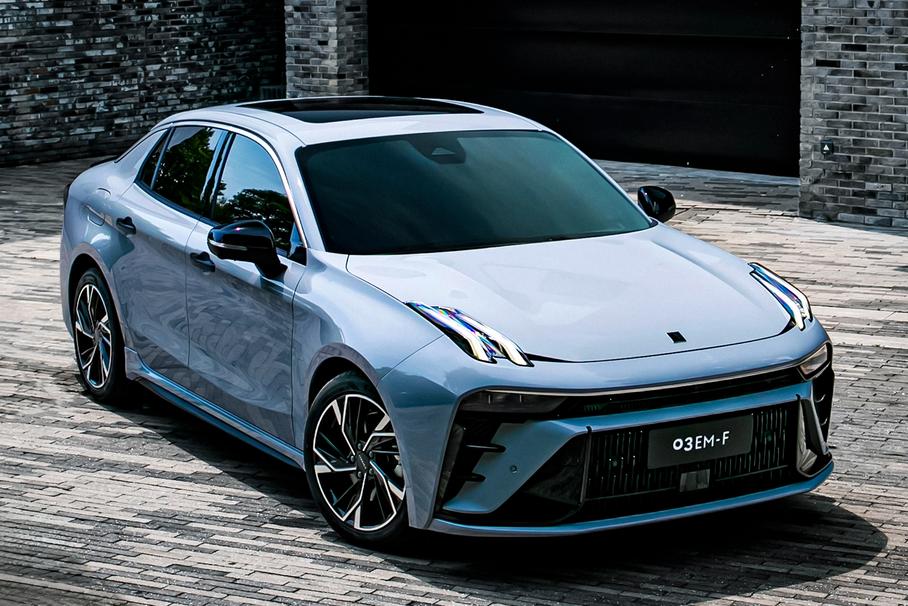 Lynk & Co 03