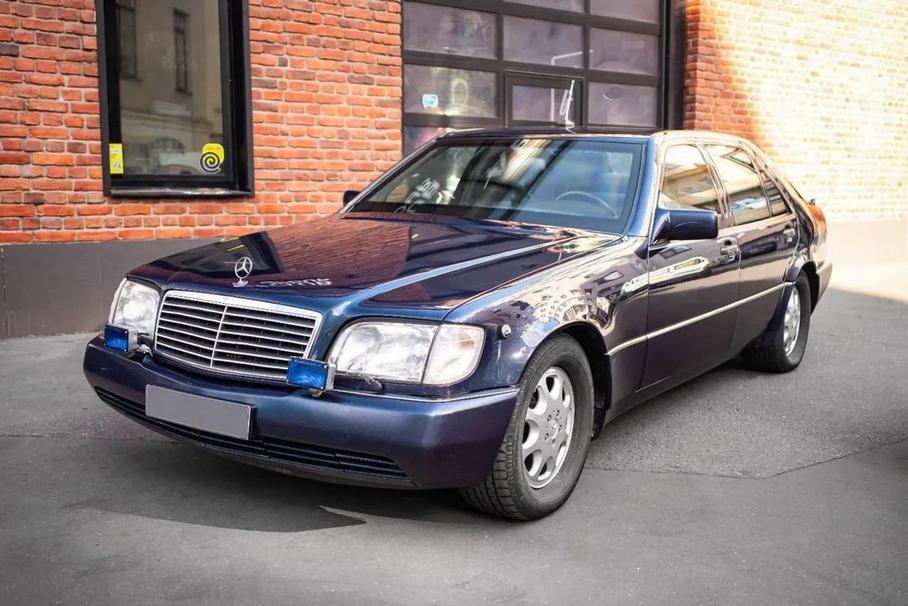 В Москве продают Mercedes-Benz W140 из Гаража особого назначения