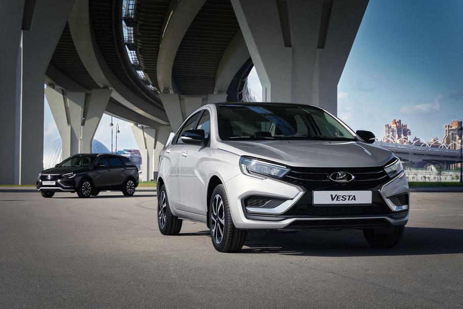 В России заметно подорожала Lada Vesta