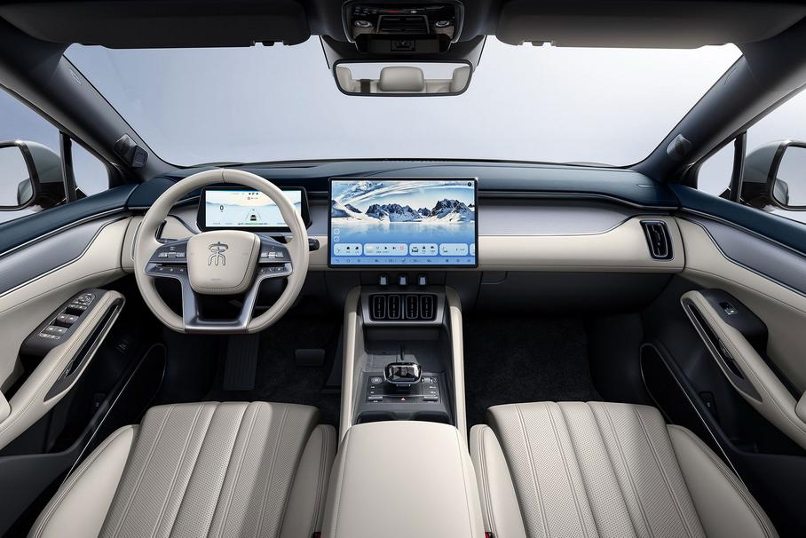 BYD показал интерьер кросс-купе, которое бросит вызов Zeekr 001