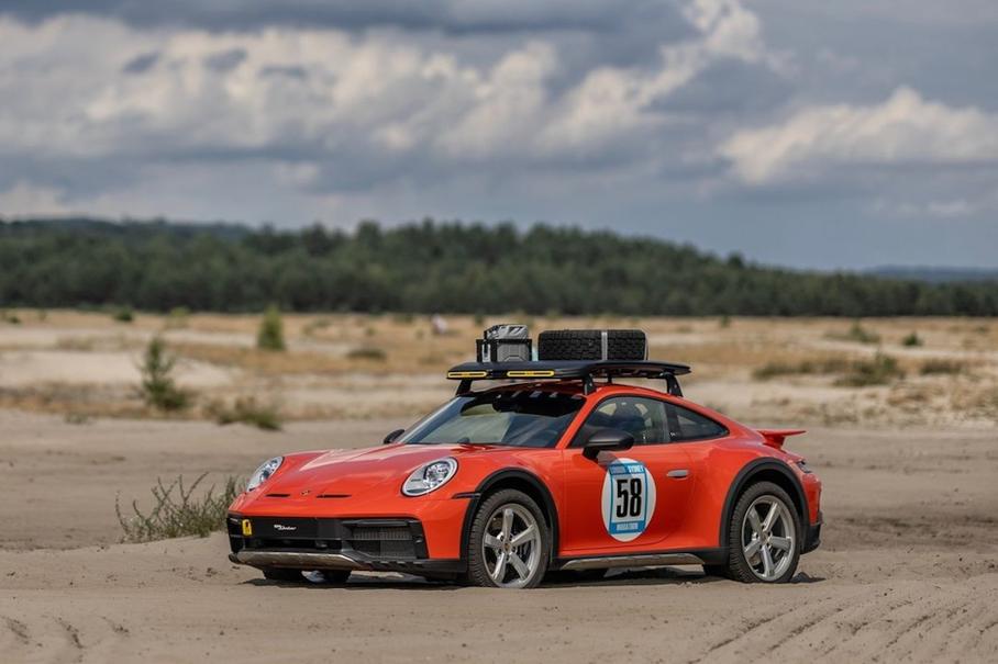 Porsche посвятила внедорожный 911 Dakar польским гонщикам