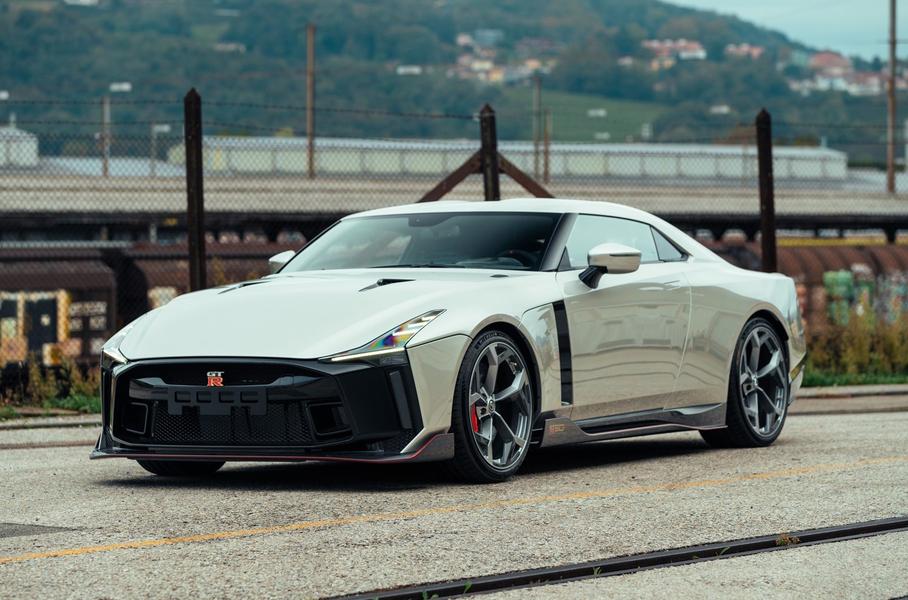 Редкий Nissan GT-R50 с дизайном Italdesign пустят с молотка