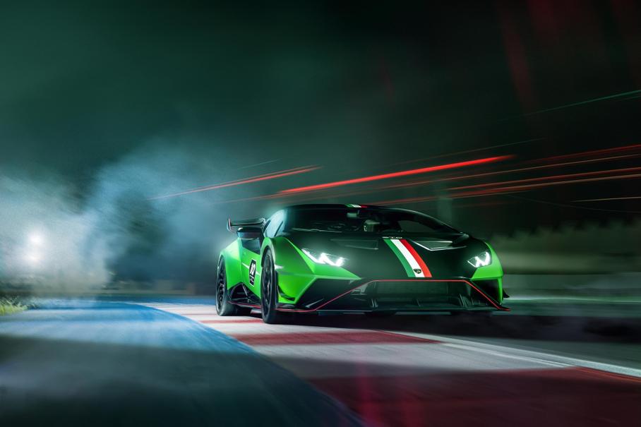 Lamborghini посвятила Huracan STO юбилею заводской гоночной команды